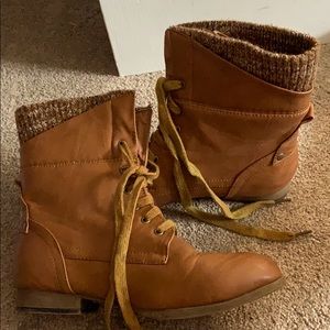 Boots/Booties